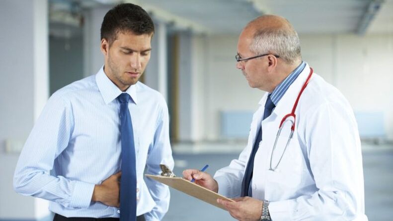 consultazione con un medico per i sintomi della prostatite
