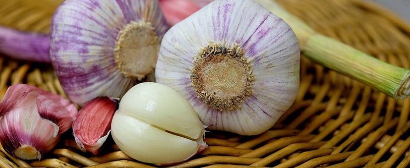 L'aglio completerà il complesso trattamento dell'infiammazione della prostata